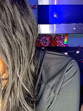 AmazonianMistress webcam