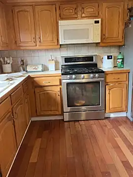 LittleMissEeve webcam