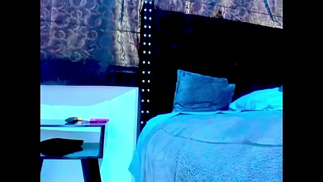 amareto_queen webcam