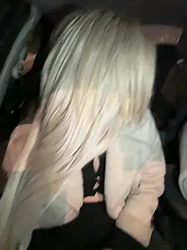 AlyssaFoxx_'s Webcam Show