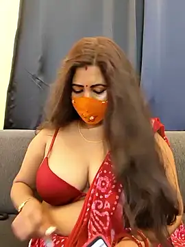 poly_bhabi (F milf) - Pussy oiling