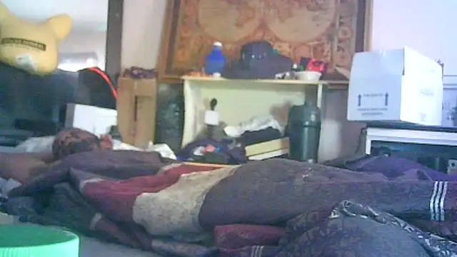 ON3YOULLN3VER_FIR3 webcam