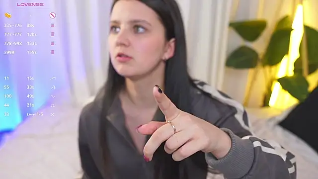 lillisa (F teen) - oil tits&play with nipples