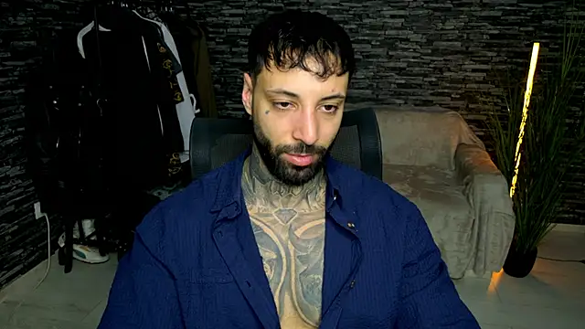 MasculineGuy99 webcam