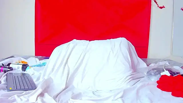 EmmaWilliamss4 webcam