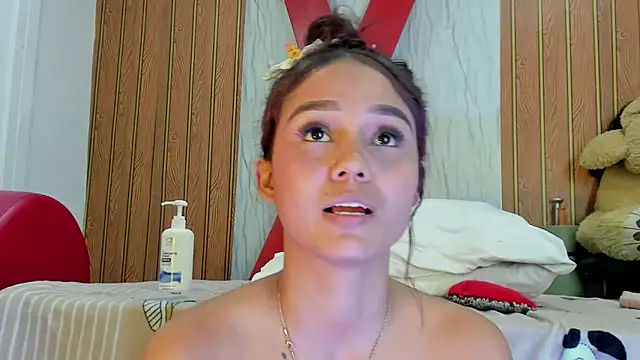 MarianaManzur webcam