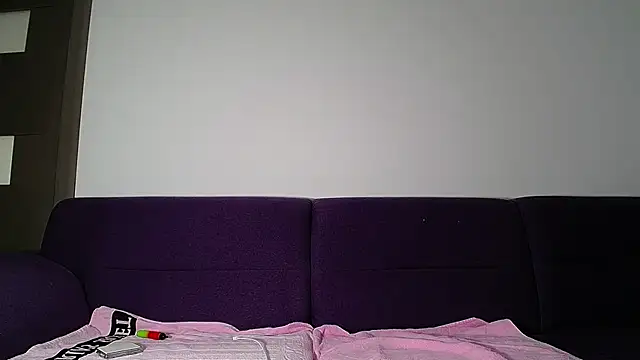 Julianna68 webcam