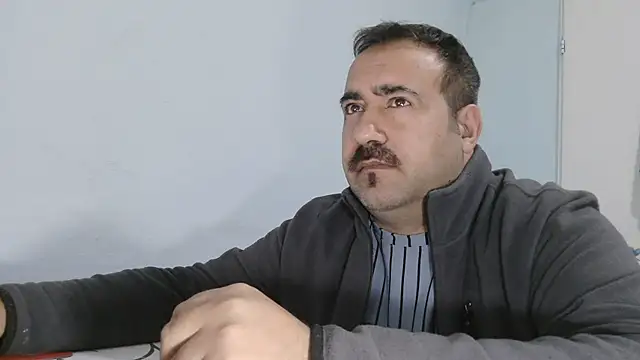 mio_jaks (Ask my age) - Does anyone want sperm? :wanker: