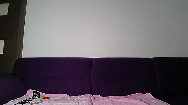 Julianna68 webcam