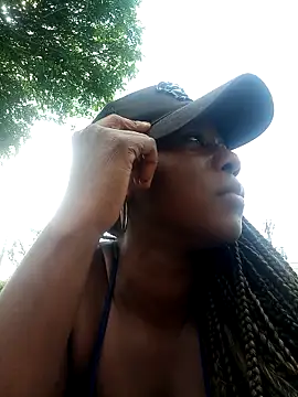 MONIQUE-LAMOUR webcam