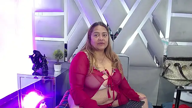 MonzerratBoyer webcam