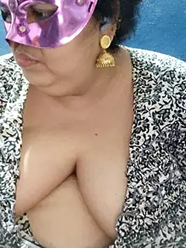 tamilthanushri webcam