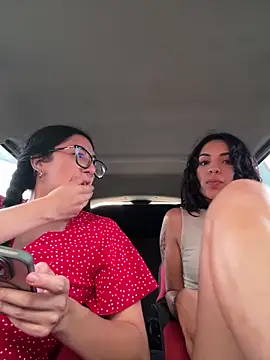 Alice_surprise webcam