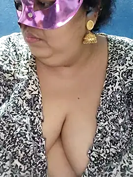 tamilthanushri webcam