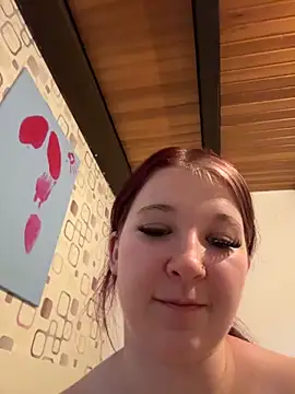 LittleChaosQueen webcam