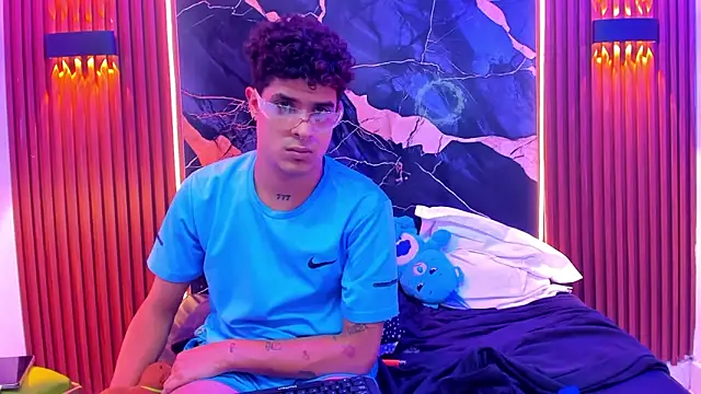 Lucky_boys__X webcam