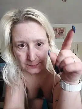 GeileEstelle live sex cam