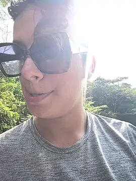 lacolorina_ (T young) - welcome March