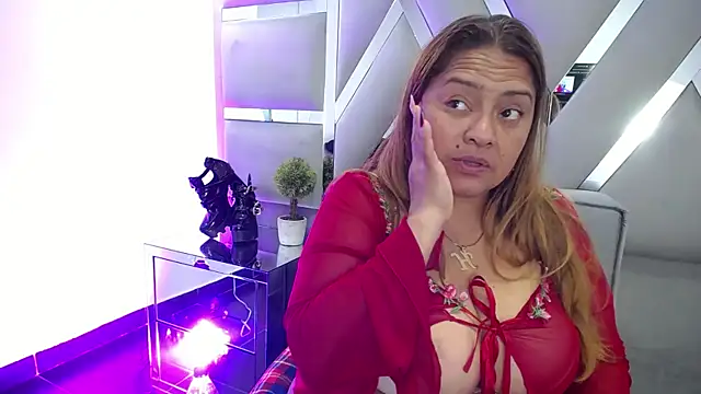 MonzerratBoyer webcam