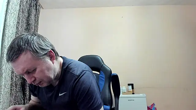 sanfrantsisko (Ask my age) - :kissing::heart::inlove: