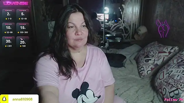 femme_fatale1 (F milf) - flash tits