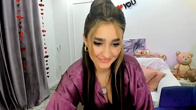 goldenheart_1 (F young) - spank ass