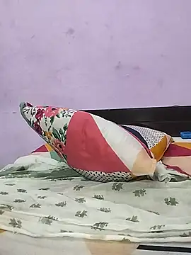 nikkyguddi (F milf) - Full nude pusssy fingering