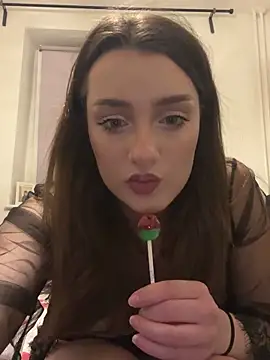 MIssYoungPinkie webcam