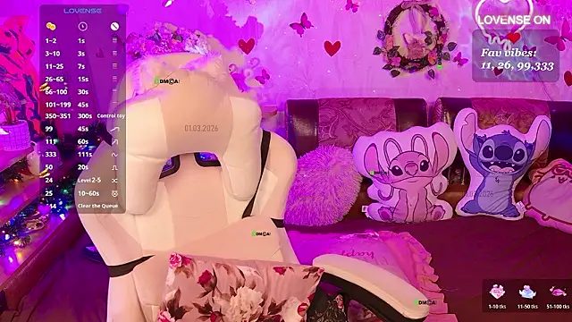 KissSweetPeach webcam