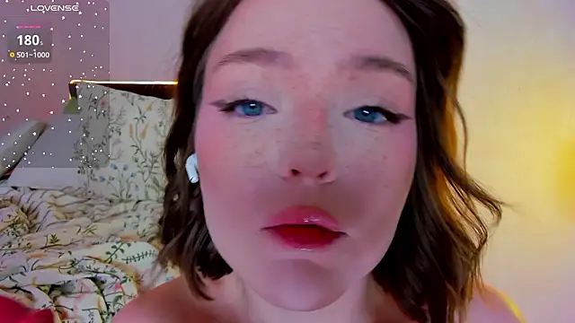 lexxxxxxi - Lexxxxxxi's free webcam - UK Sex Cams