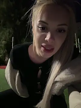 AlyssaFoxx_'s Webcam Show