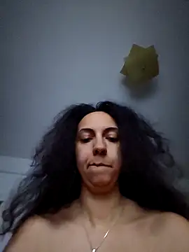 naughty69curls webcam