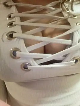 Webcam Model (Isa363636)  is live.Free join now!