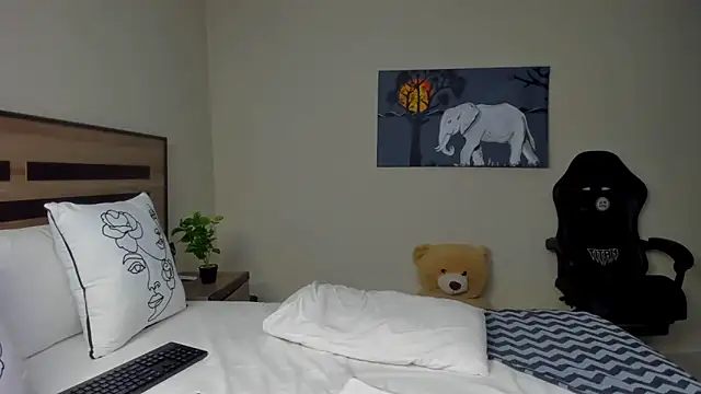 renee-18 (F young) - Make my day Dxx