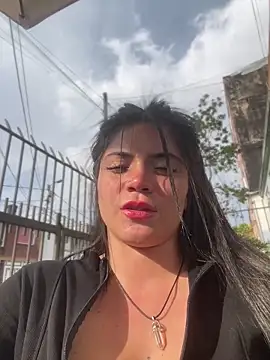 pamelajonsom_ (F young) - shoy bounce BOOBS  IN PUBLIC😻