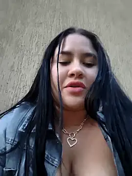 Kendra-daring webcam