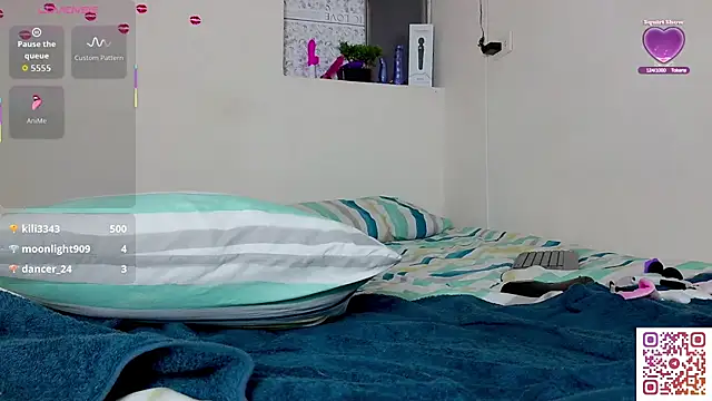 MilaFyre live sex cam