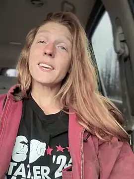 GoldenFlameGoddess webcam