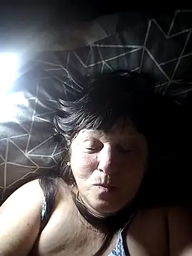 Apeesynka55211's Webcam Show