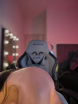 JanyLunaa - Live cam girl streaming now