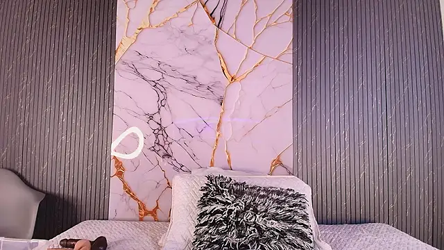 big_tits_in_your_face webcam