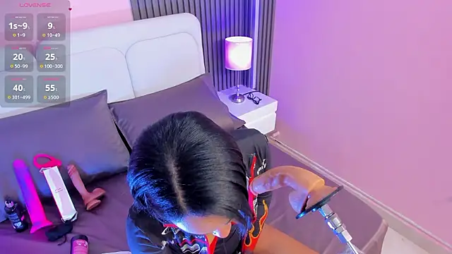 Clawdeen__wolf webcam