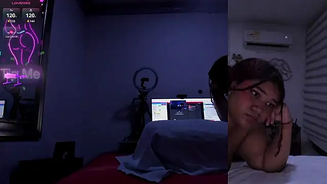 Abigail_Girl__ webcam