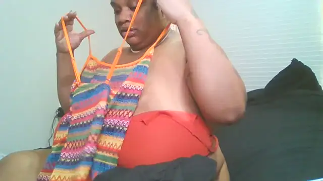 NaughtyHottieBBW webcam