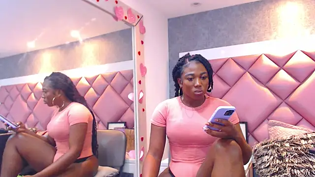 Daniela Duff (DanielaDuff)