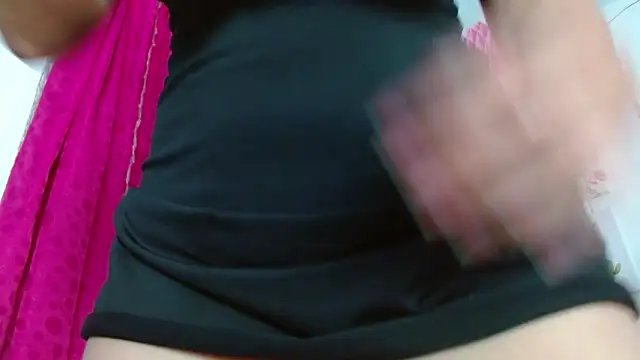 monica_little23 webcam