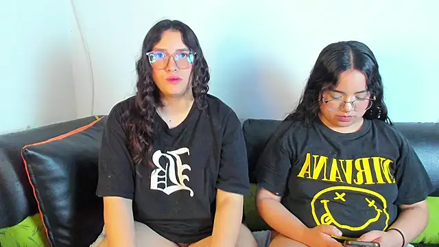 maddie-and-chelsea- webcam