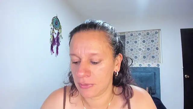 sofi_saliva2511 webcam