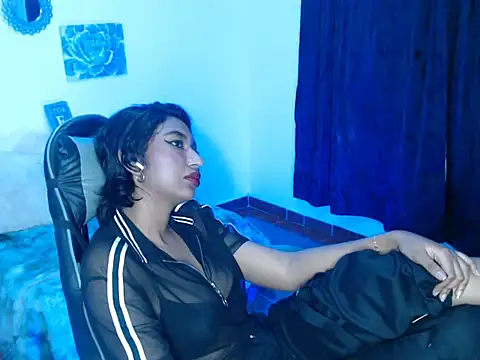Samanta_777 webcam