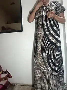 Savita_bhabhi_enjoy webcam